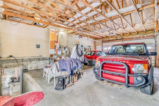 Garage1_0.JPG