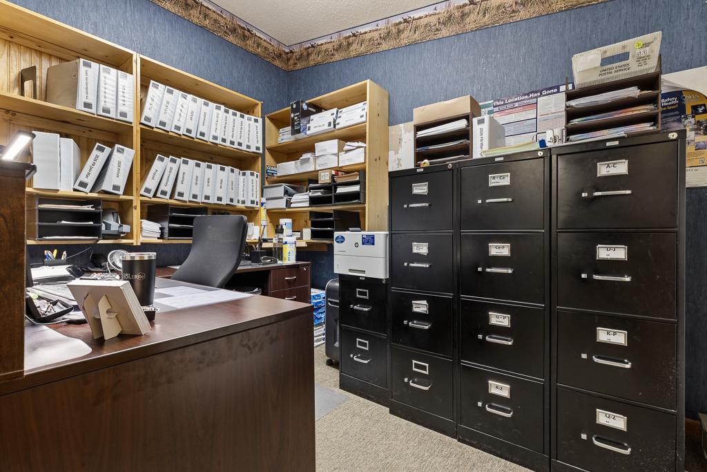 A 3rd private office