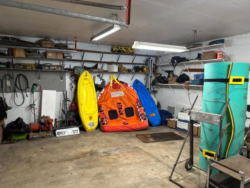 Garage.jpg
