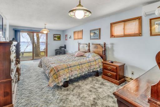 Primary Bedroom1_1.JPG