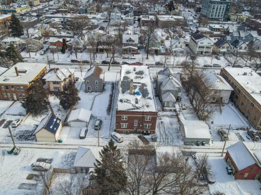12-web-or-mls-dji_fly_20260110_115930_50_1768172444722_photo.jpg