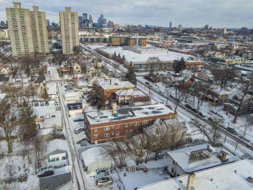 16-web-or-mls-dji_fly_20260110_120008_54_1768172409405_photo.jpg