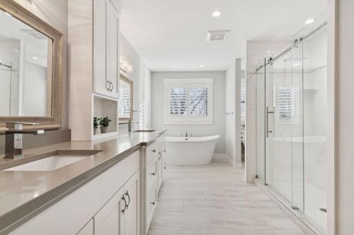 5213 Woodhill Road, Minnetonka, MN 55345