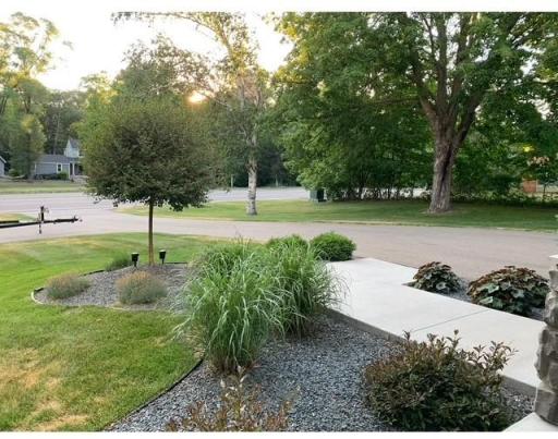 5213 Woodhill Road, Minnetonka, MN 55345