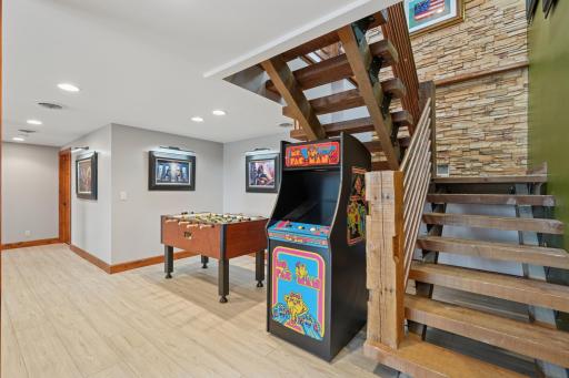 227 Rivercrest Drive, Hudson, WI 54016