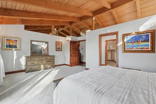 227 Rivercrest Drive, Hudson, WI 54016