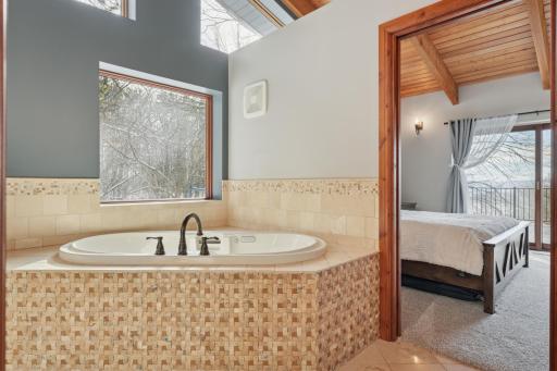 227 Rivercrest Drive, Hudson, WI 54016