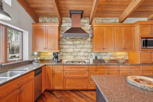 227 Rivercrest Drive, Hudson, WI 54016