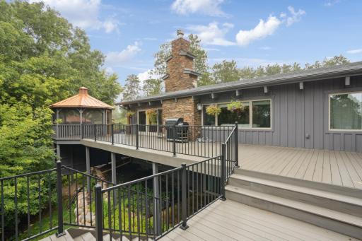 227 Rivercrest Drive, Hudson, WI 54016