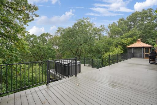227 Rivercrest Drive, Hudson, WI 54016