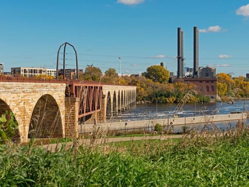 Walking distance from the Stone Arch Bridge.