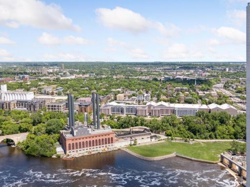 Sweeping vistas of the Mississippi River and city skyline.