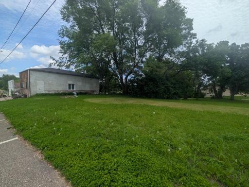 9615 Main Street, Elko New Market, MN 55020