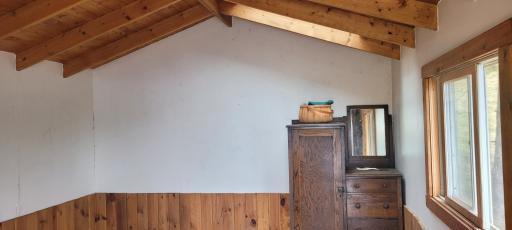 2276 Town Road 342, International Falls, MN 56649