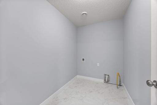 605 Sienna Drive, Watertown, MN 55388