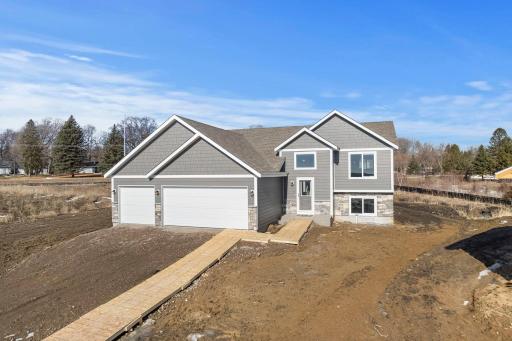 605 Sienna Drive, Watertown, MN 55388