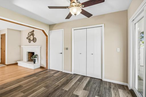 91 65 1/2 Way NE, Fridley, MN 55432