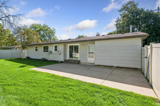 91 65 1/2 Way NE, Fridley, MN 55432