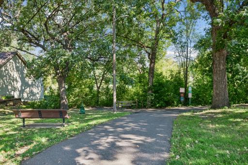 91 65 1/2 Way NE, Fridley, MN 55432