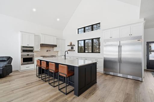 309 Chinook Avenue SW, Avon, MN 56310
