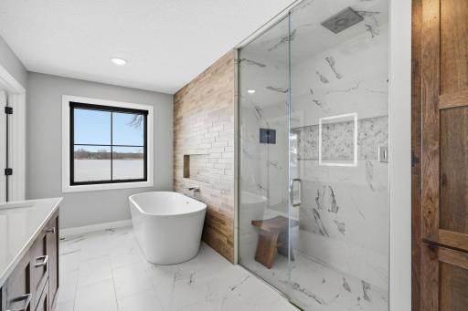309 Chinook Avenue SW, Avon, MN 56310