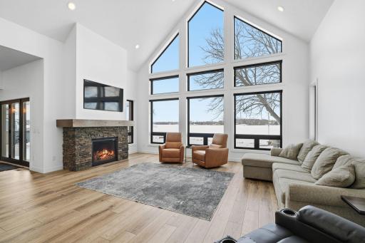 309 Chinook Avenue SW, Avon, MN 56310