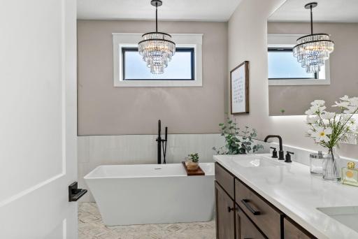 11-web-or-mls-21009 Karoline Ct N-53 (2).jpg