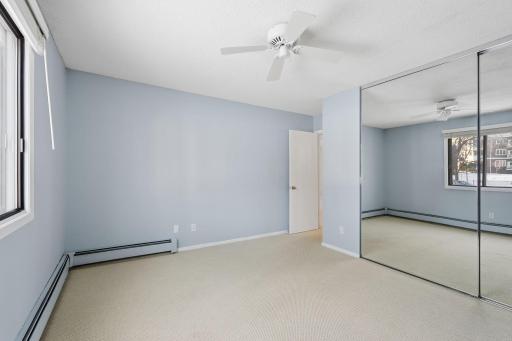10-web-or-mls-2670 Oxford St N 202-10.jpg