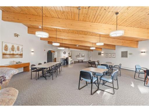 2670 Oxford Street N, 202, Roseville, MN 55113