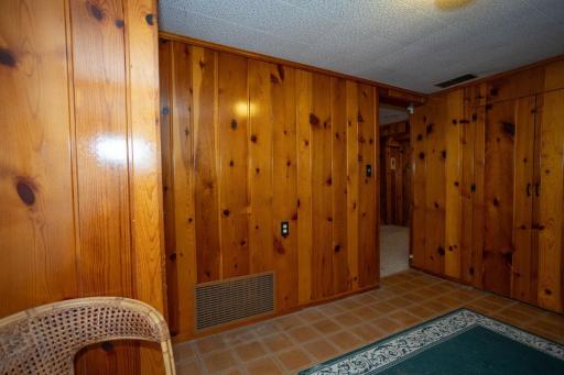 1963 Nortonia Avenue, Saint Paul, MN 55119