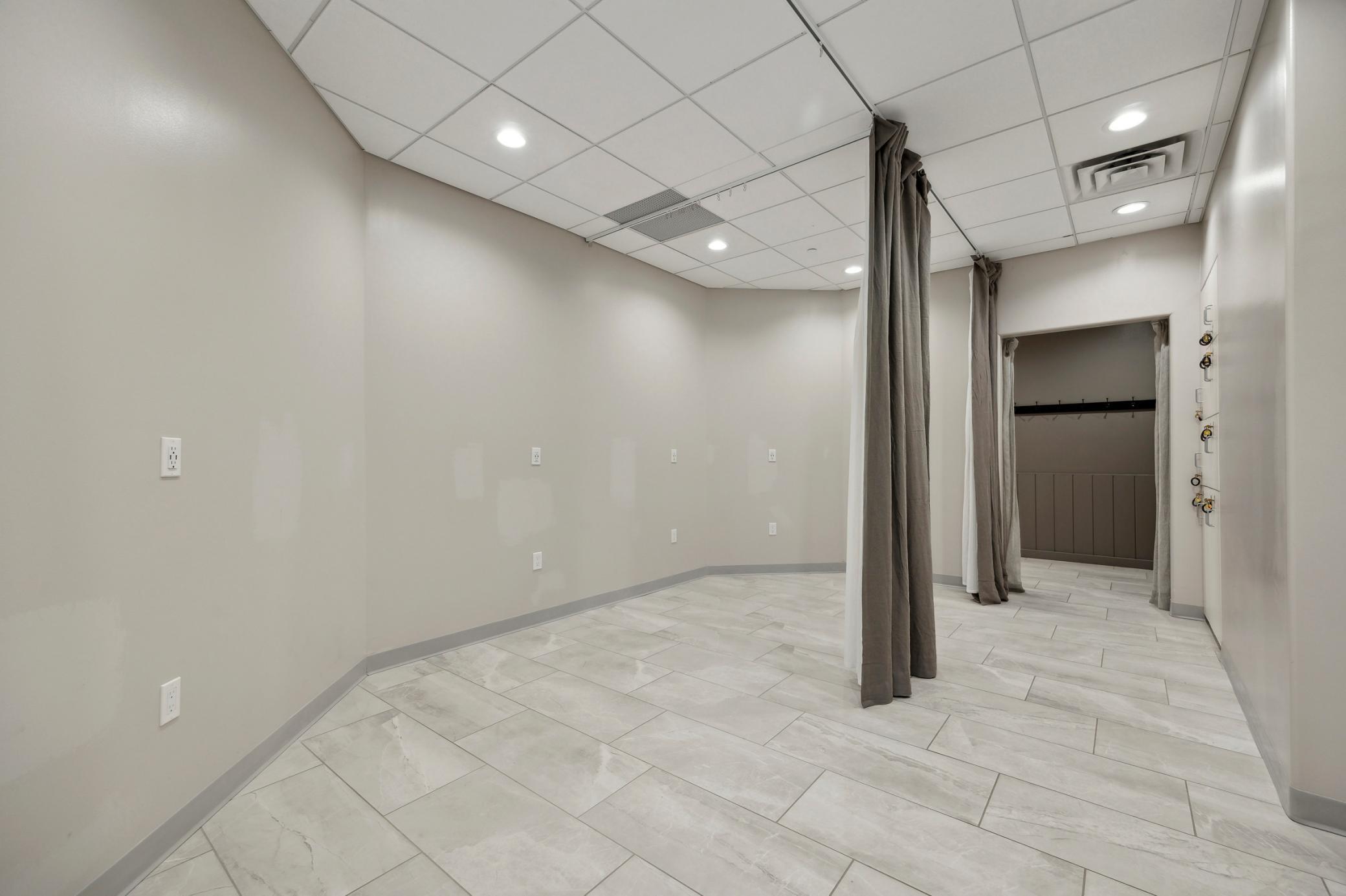 Adaptable space perfect for boutique retail concepts.