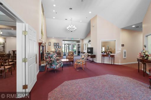 16394 Glory Lane, Eden Prairie, MN 55344