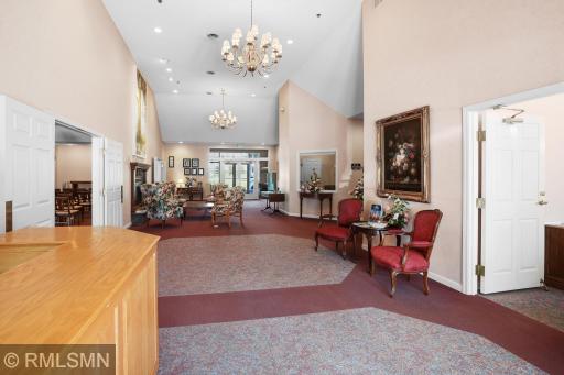 16394 Glory Lane, Eden Prairie, MN 55344