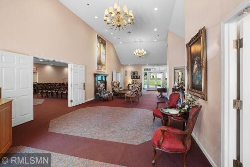 16394 Glory Lane, Eden Prairie, MN 55344