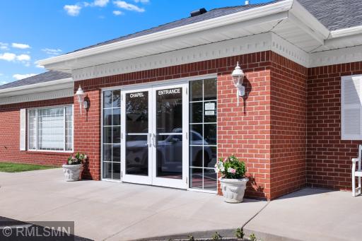 16394 Glory Lane, Eden Prairie, MN 55344