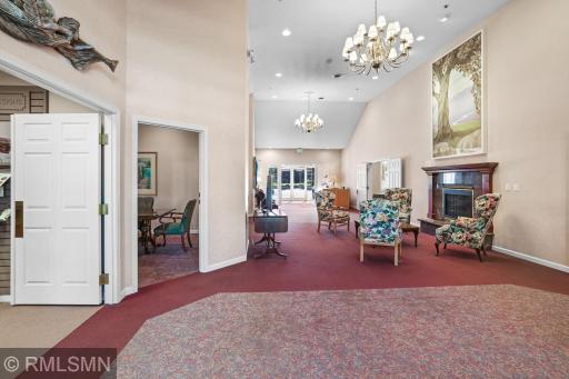 16394 Glory Lane, Eden Prairie, MN 55344