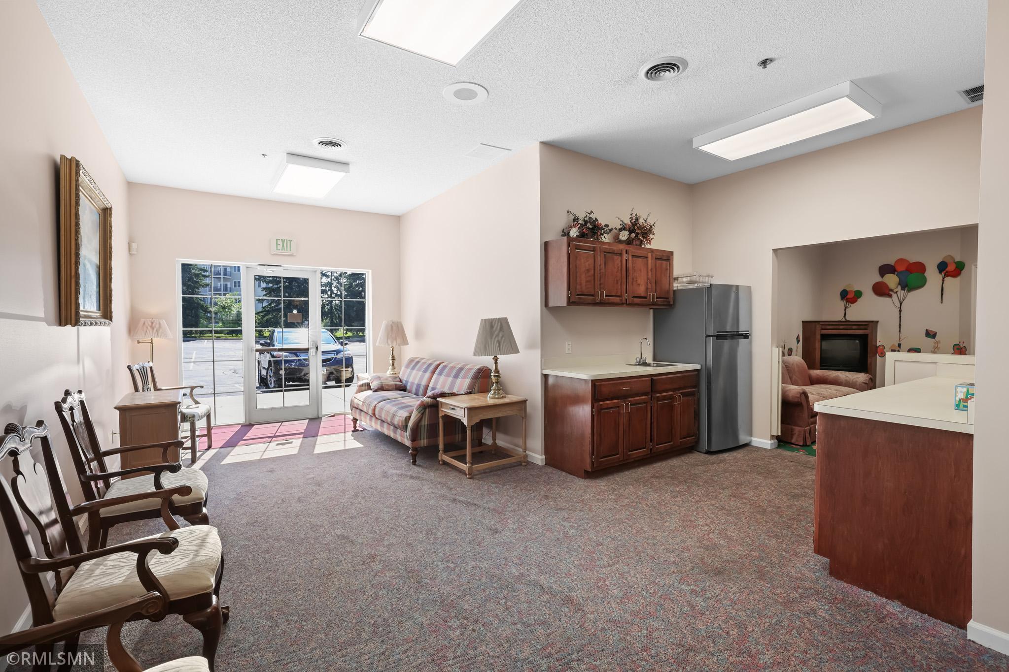 Kitchenette, 2nd entrance