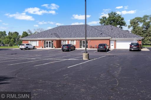 16394 Glory Lane, Eden Prairie, MN 55344