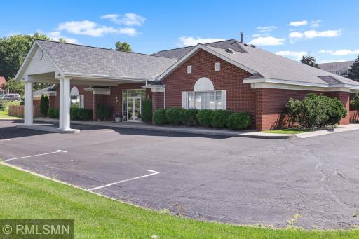 16394 Glory Lane, Eden Prairie, MN 55344