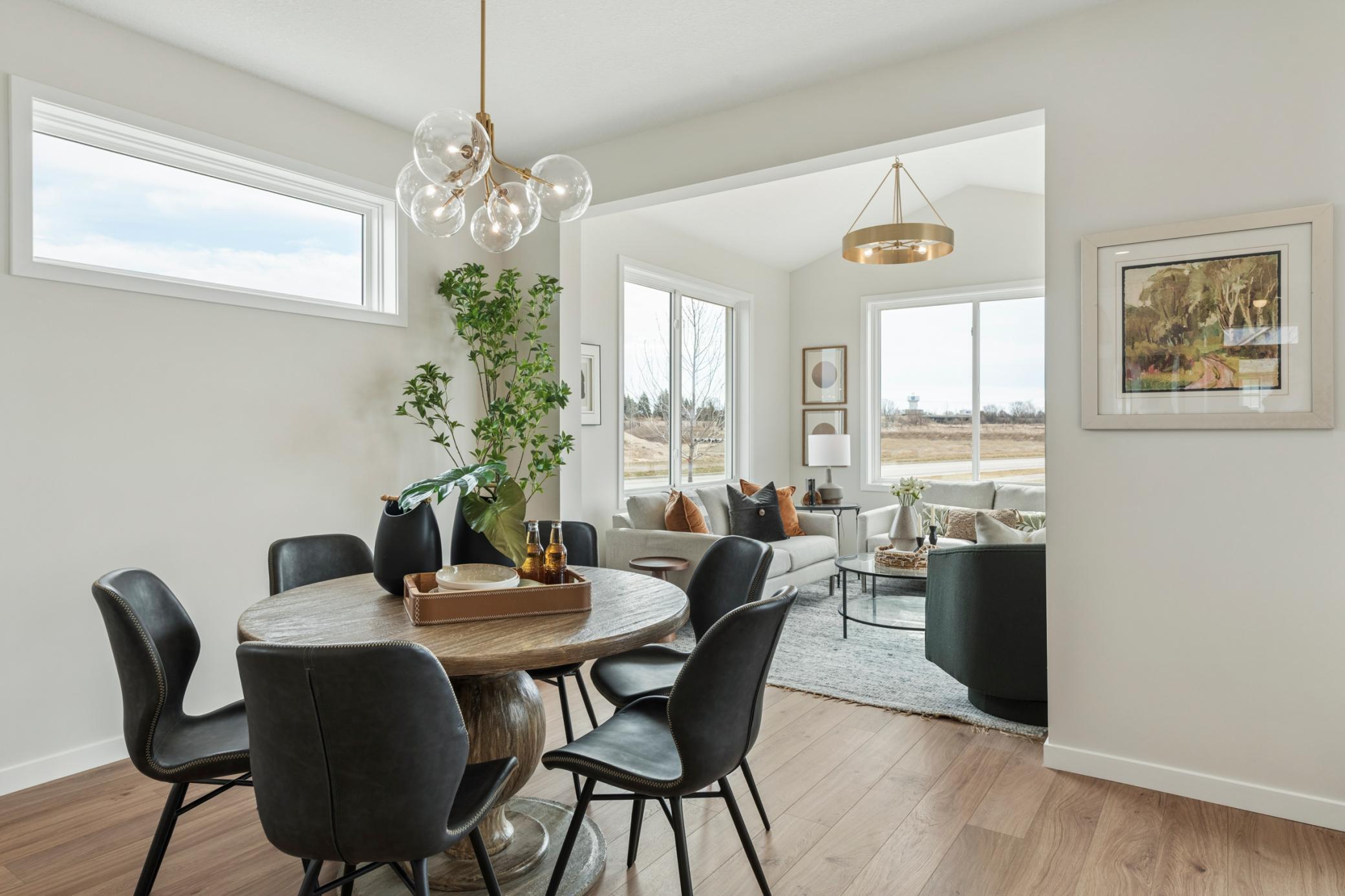 Dining / 4-Season Porch