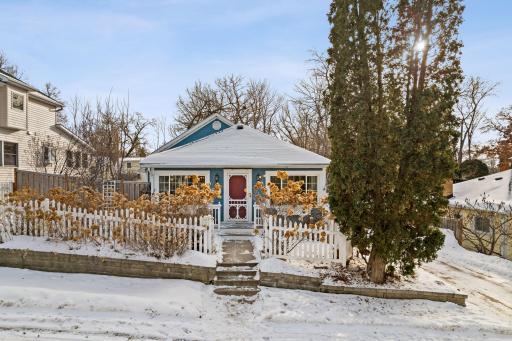 44 Grove Street, Saint Paul, MN 55115