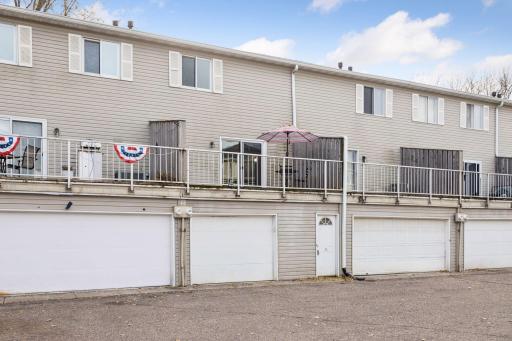 1479 Goodwin Avenue N, Saint Paul, MN 55128