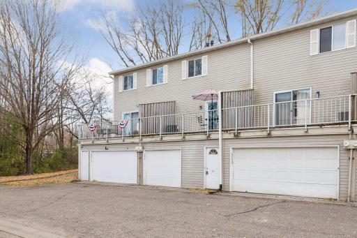 1479 Goodwin Avenue N, Saint Paul, MN 55128