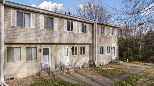 1479 Goodwin Avenue N, Saint Paul, MN 55128