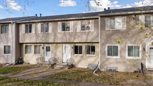 1479 Goodwin Avenue N, Saint Paul, MN 55128