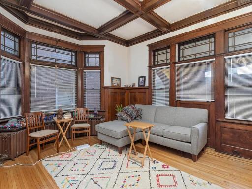 2425 Lyndale Avenue S, Minneapolis, MN 55405