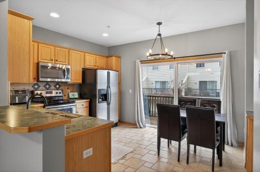 13_11339_Davenport_Circle_NE_Unit_D13_mls.jpg
