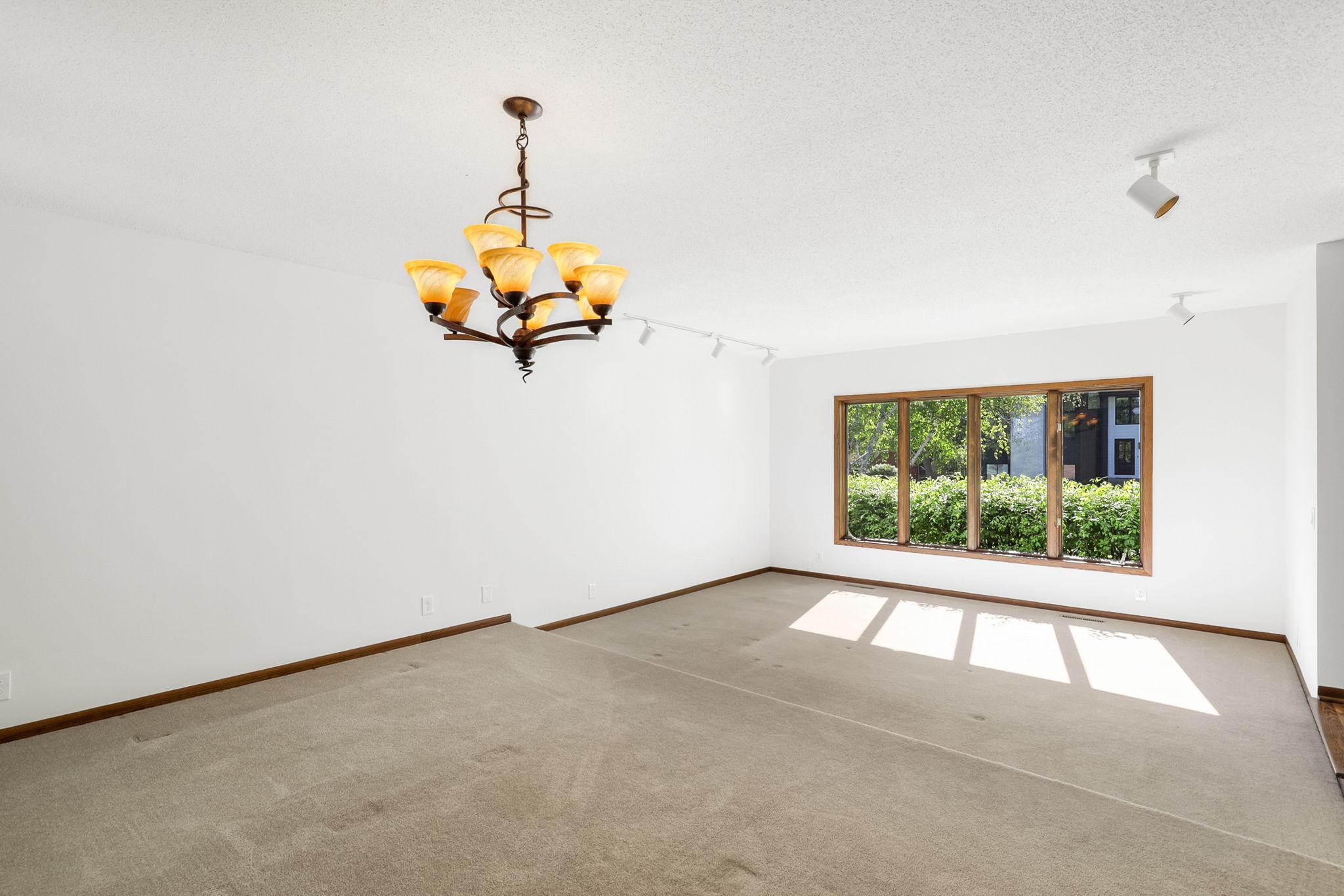 5 - Dining Room Living Room.jpg