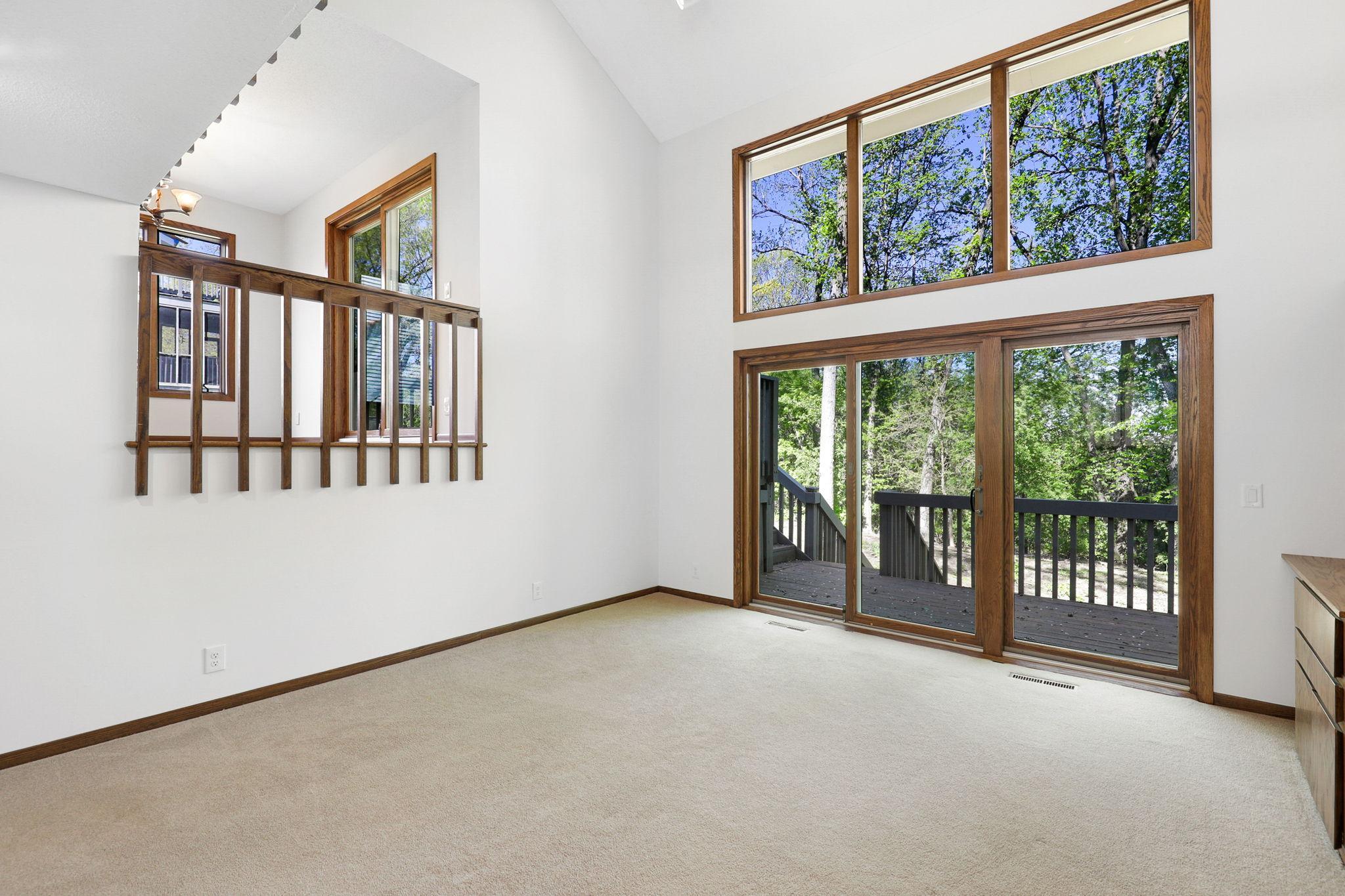 18 - Family Room Breakfast area overlook.jpg