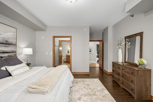 317 Groveland Avenue, 305, Minneapolis, MN 55403